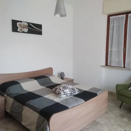 Apartmán Casa Dusat In Accogliente Edificio Nel Centro Di Monforte Monforte dʼAlba