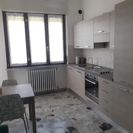 Apartmán Casa Dusat In Accogliente Edificio Nel Centro Di Monforte *